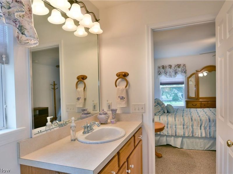7 Danbury Court NW, Warren, OH 44481 Photo 46