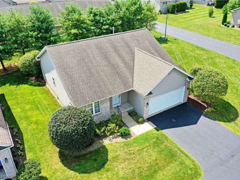 7 Danbury Court NW, Warren, OH 44481 Photo 7