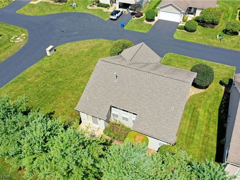 7 Danbury Court NW, Warren, OH 44481 Photo 9