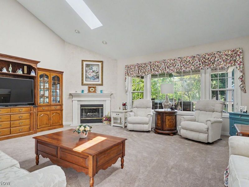 265 Lake Pointe Drive, Akron, OH 44333 Photo 10