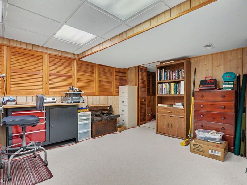 265 Lake Pointe Drive, Akron, OH 44333 Photo 34
