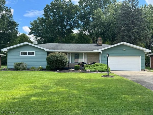 521 Cynthia Drive, Campbell, OH 44405