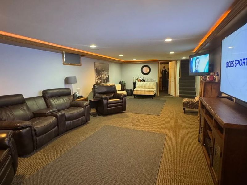 521 Cynthia Drive, Campbell, OH 44405 Photo 15