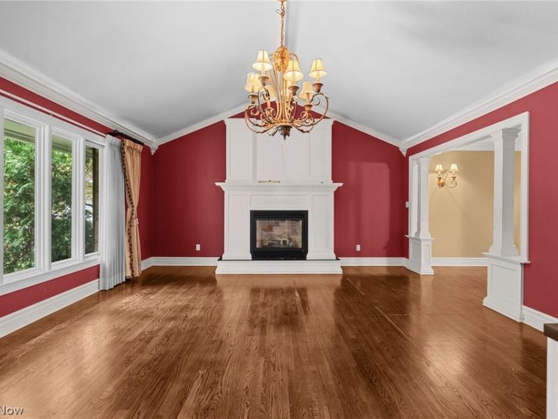 5282 Graham Drive, Lyndhurst, OH 44124 Photo 2