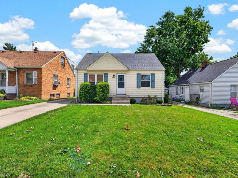 4675 W 150th Street, Cleveland, OH 44135 Photo 2