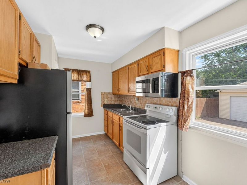4675 W 150th Street, Cleveland, OH 44135 Photo 7