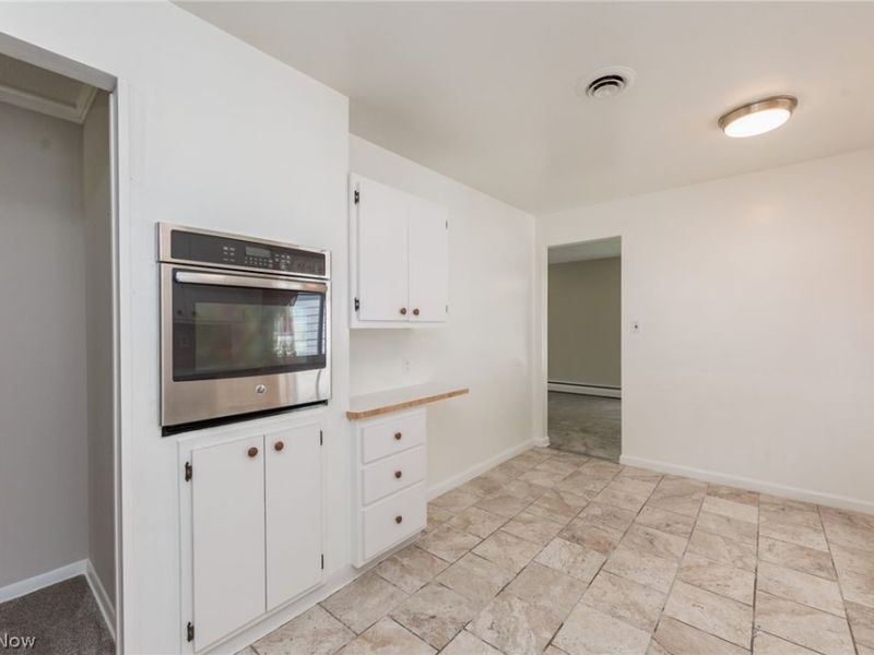 5337 Hampton Drive, North Olmsted, OH 44070 Photo 17