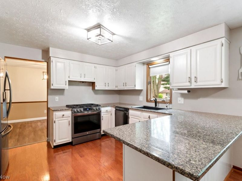 2230 Vixen Street NW, North Canton, OH 44720 Photo 10