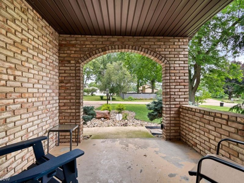 2230 Vixen Street NW, North Canton, OH 44720 Photo 4