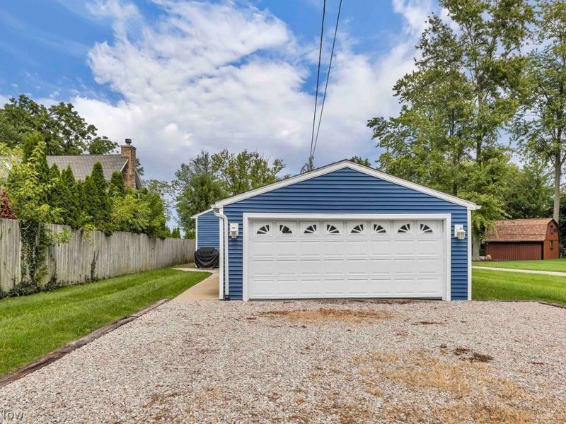 4951 E Lake Road, Sheffield Lake, OH 44054 Photo 3