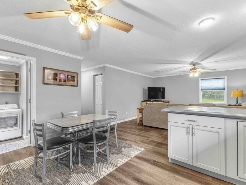 4951 E Lake Road, Sheffield Lake, OH 44054 Photo 6