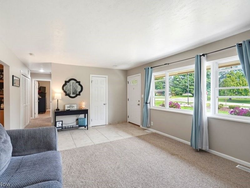 1342 Roseland Drive, Macedonia, OH 44056 Photo 6