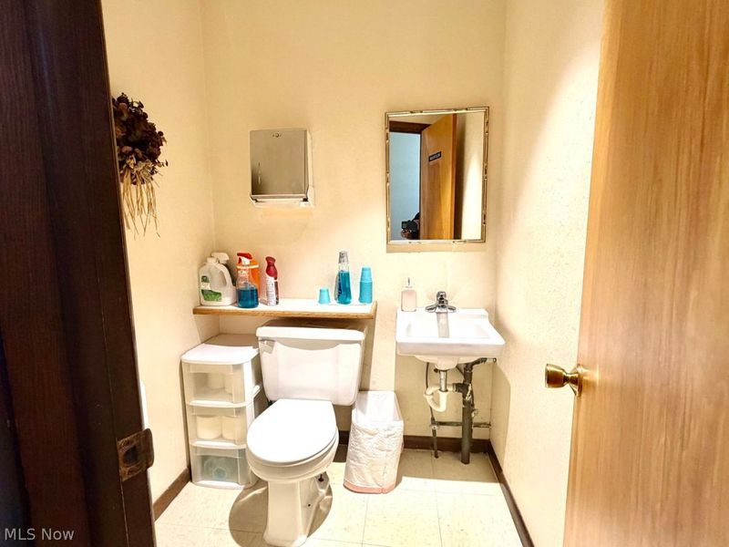 221 Church Street, Amherst, OH 44001 Photo 7