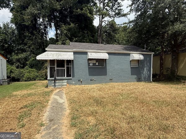 2557 Loghaven Drive NW, Atlanta, GA 30318
