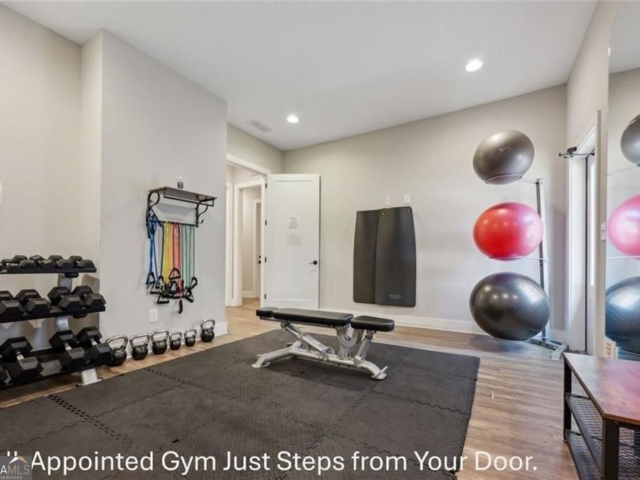 Property Image 100