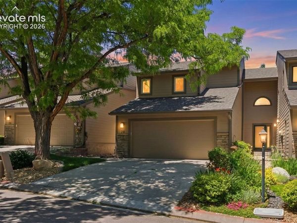 28 Woodbridge Drive, Colorado Springs, CO 80906