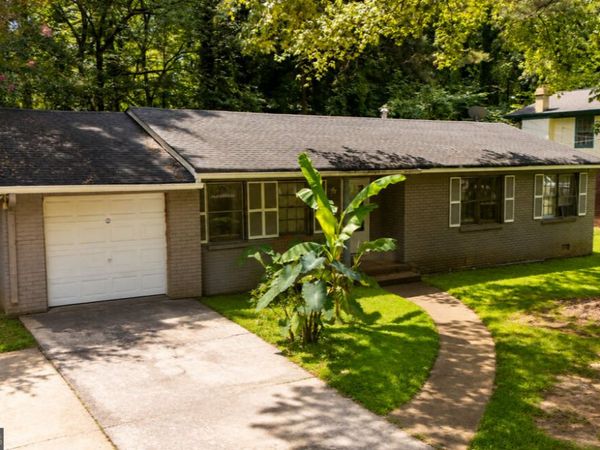 613 Sheppard Rd, Stone Mountain, GA 30083