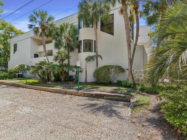 540 Oglethorpe Avenue , St. Simons Island, GA 31522