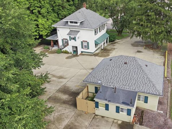 506 Park Avenue East /Wooster Road, Mansfield, OH 44907