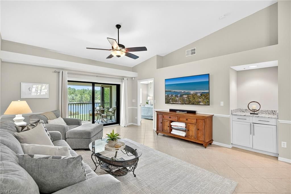 8370 Heritage Links Ct, Unit 2025, Naples, FL 34112 Photo