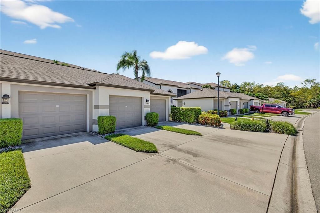 8370 Heritage Links Ct, Unit 2025, Naples, FL 34112 Photo
