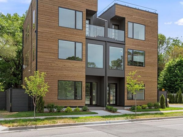 215 Barlow Street, Traverse City, MI 49686