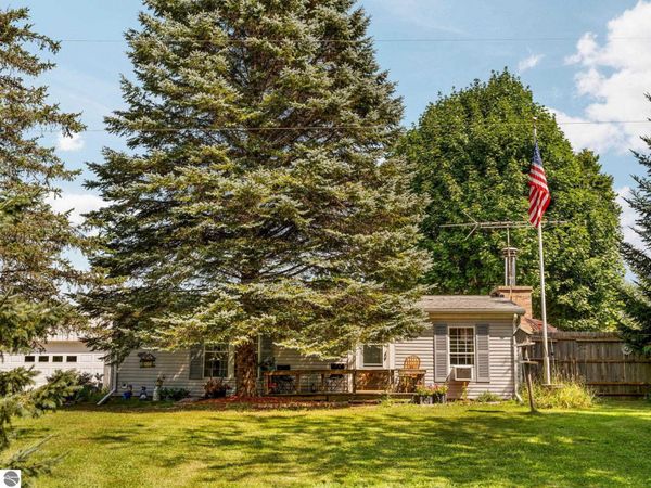 8645 Rahe Road, Kingsley, MI 49648