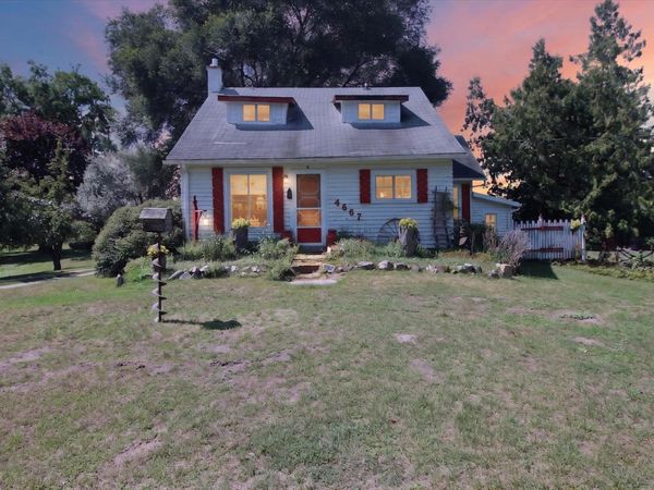 4667 Croswell Road N, Alma, MI 48801