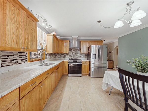 120 Leroy Ave, Lawrence, MA 01841