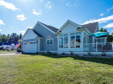 36 Sarahbeth, Unit 44, Rochester, MA 02770