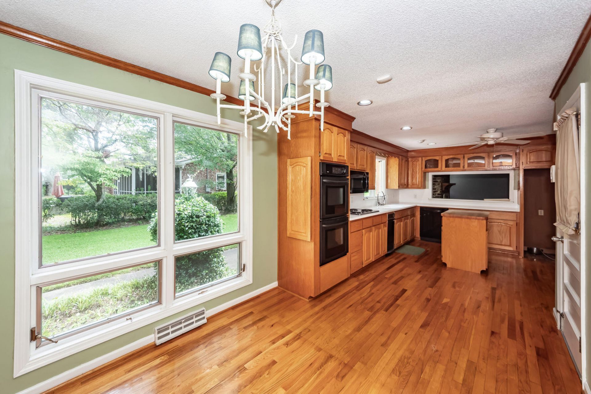 64 Shrewsbury Road Photo 13