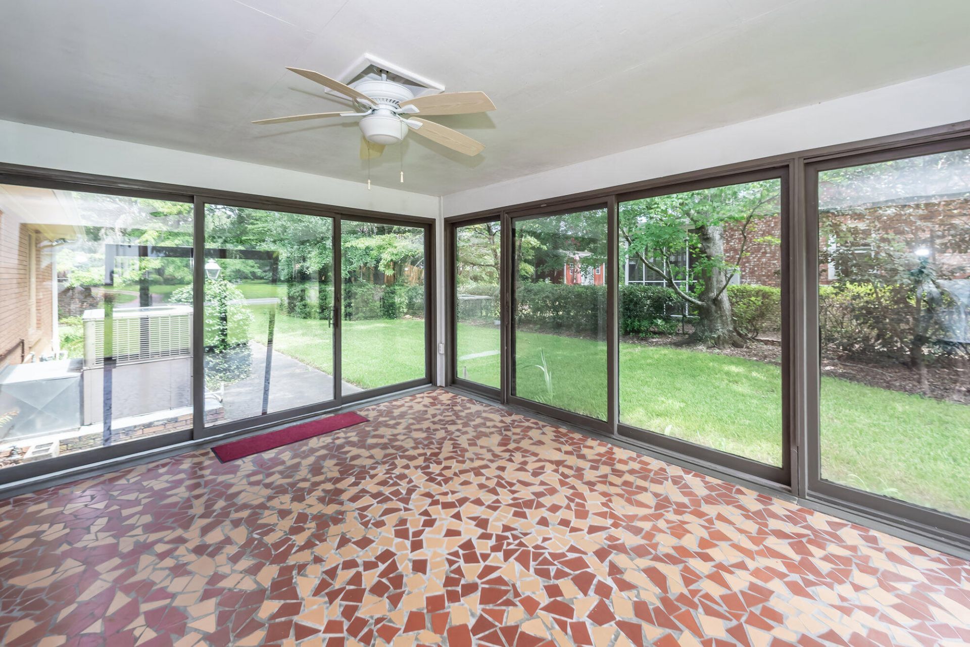 64 Shrewsbury Road Photo 21