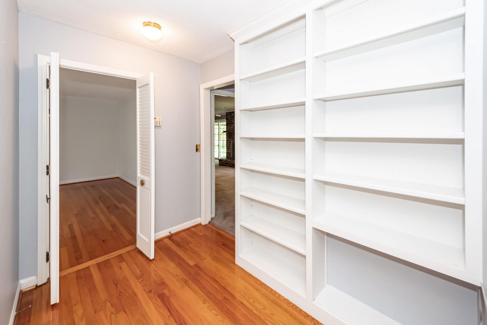 64 Shrewsbury Road Photo 32