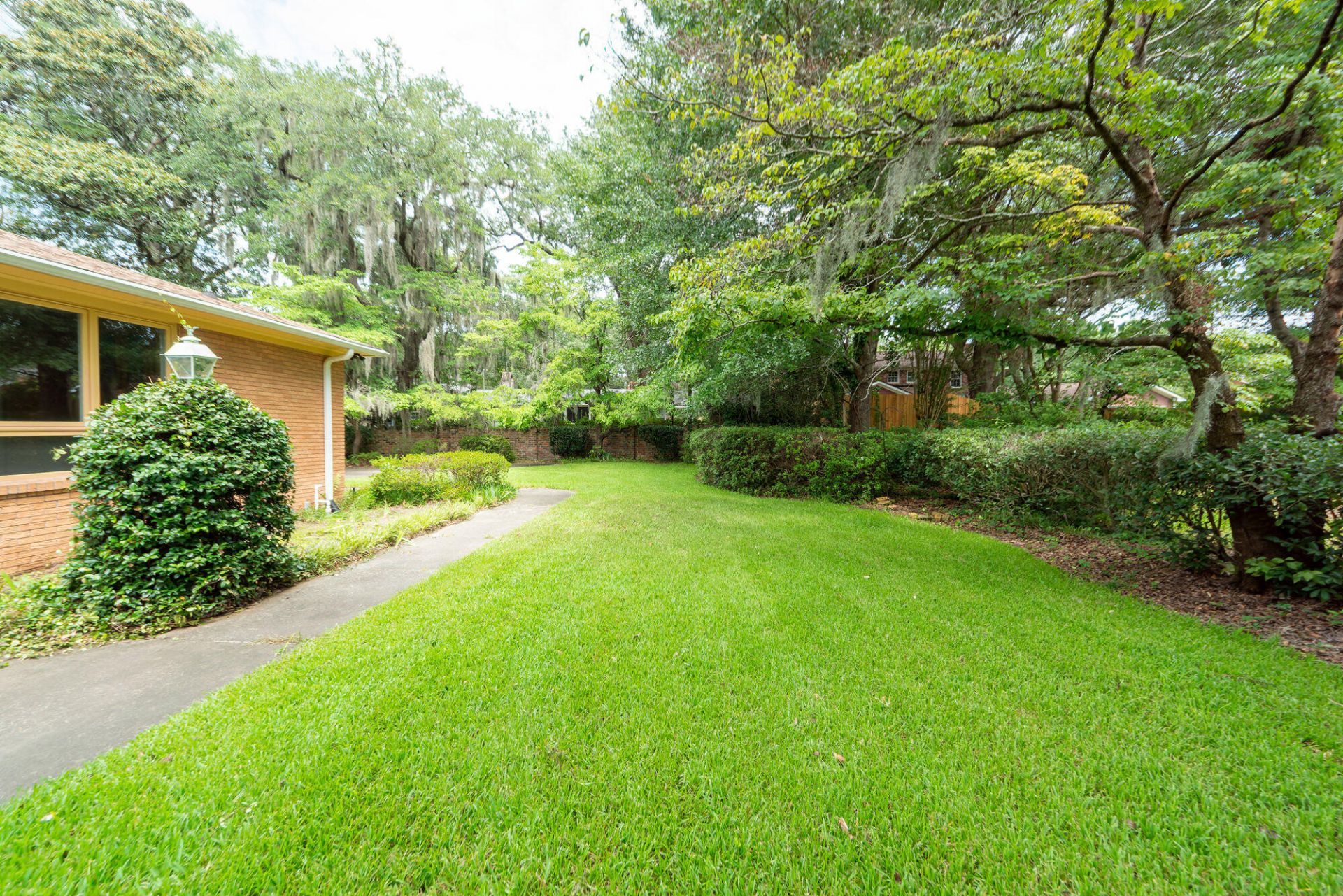 64 Shrewsbury Road Photo 41