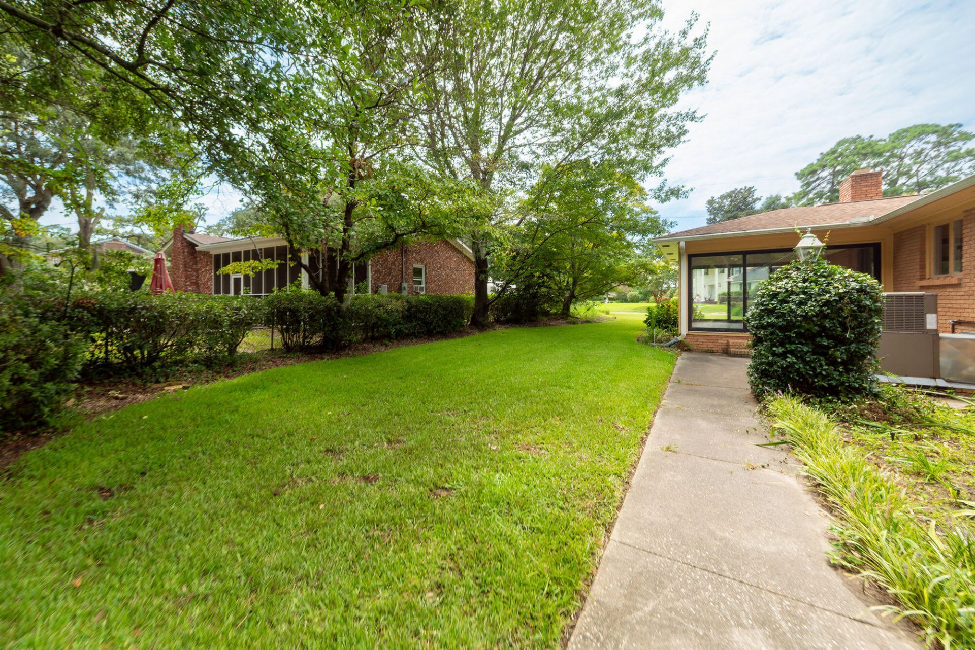 64 Shrewsbury Road Photo 49