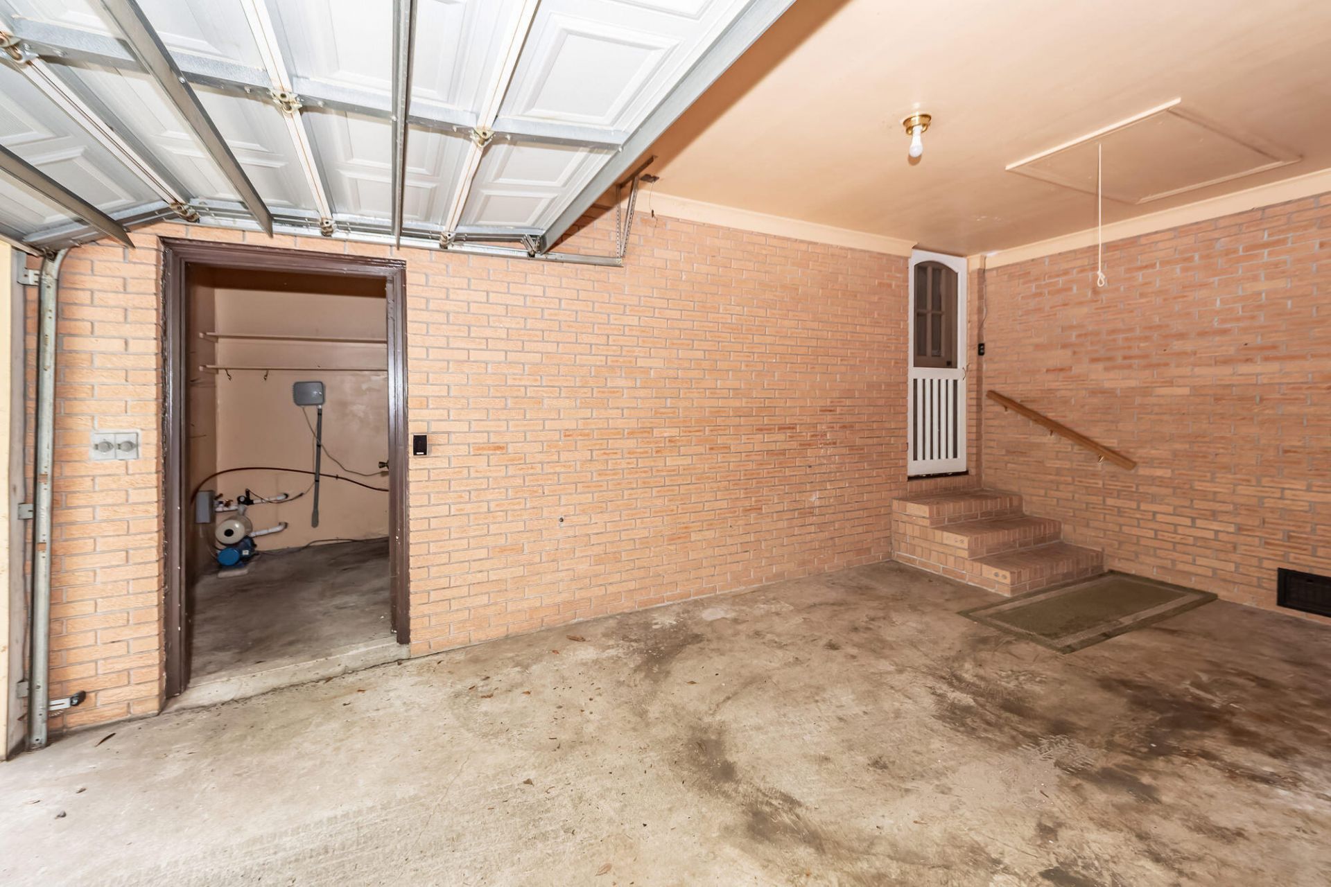 64 Shrewsbury Road Photo 51