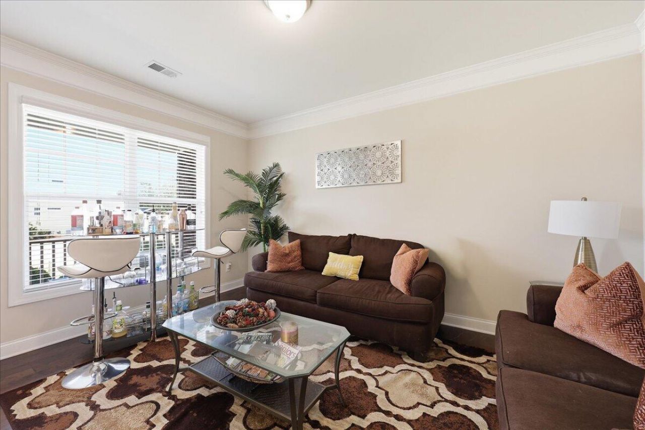 66 W Saughtree Lane Photo 17