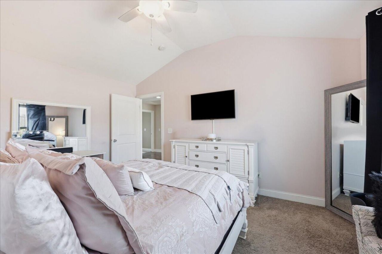 66 W Saughtree Lane Photo 55