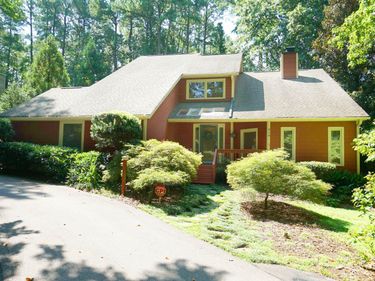 818 Lake Forest Drive, Raleigh, NC 27615