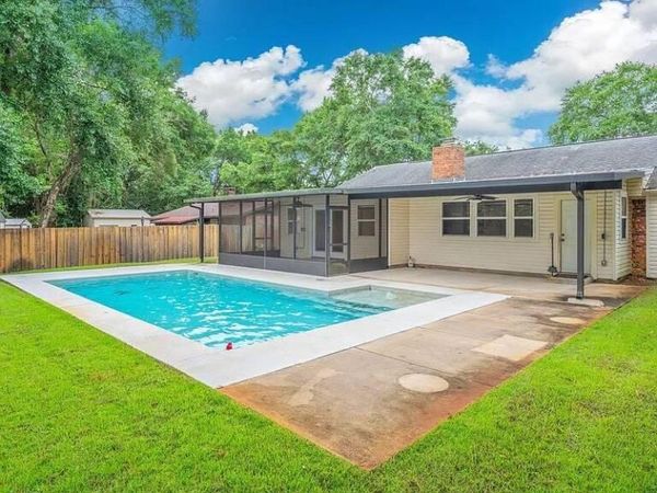 1734 Bayshore Drive, Niceville, FL 32578