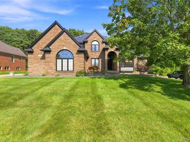 4509 Peppermill Lane, Lake Orion Village, Mi 48359