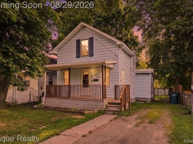 816 Comfort Street, Lansing, Mi 48915