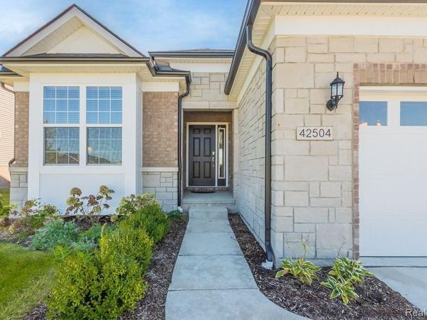 42504 ARBOR Drive , Clinton Township, Mi 48038