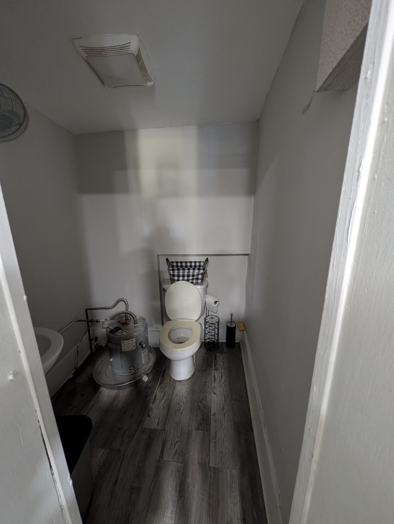 69 Columbus Street  Photo 18