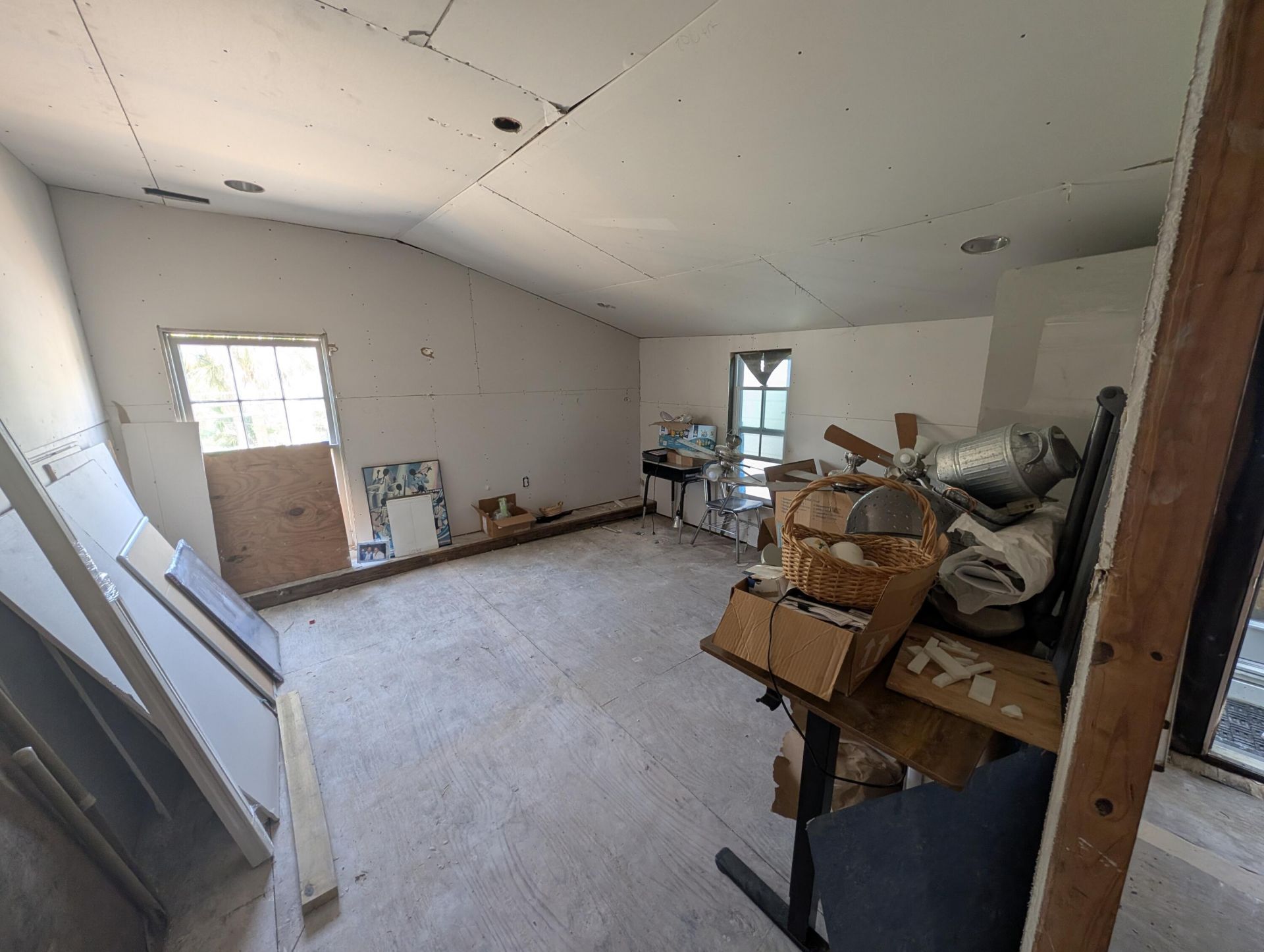69 Columbus Street  Photo 21