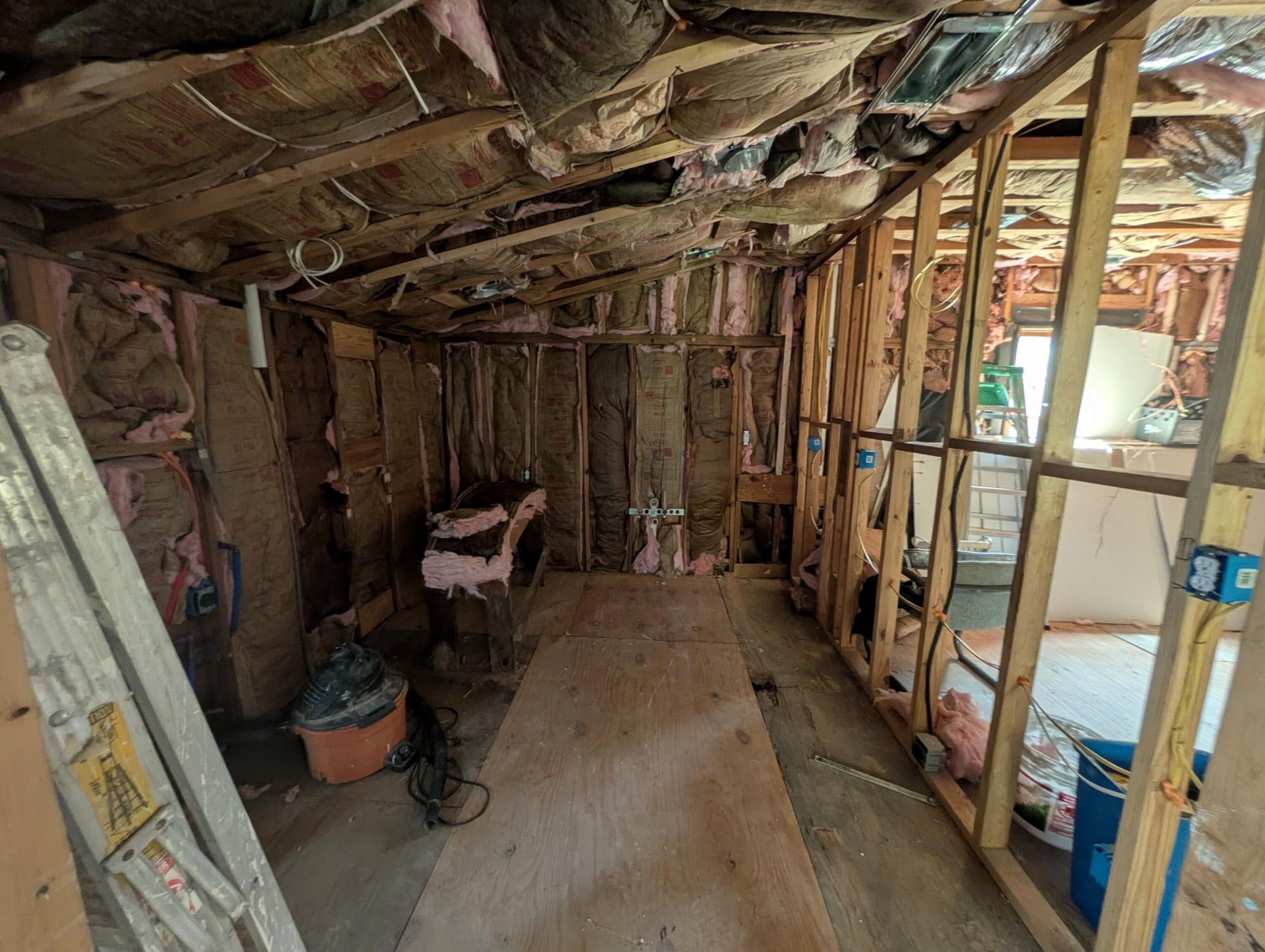 69 Columbus Street  Photo 25