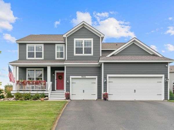 8642 189th Street W, Lakeville, MN 55044
