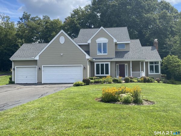 54 Winchester , North Haven, CT 06473