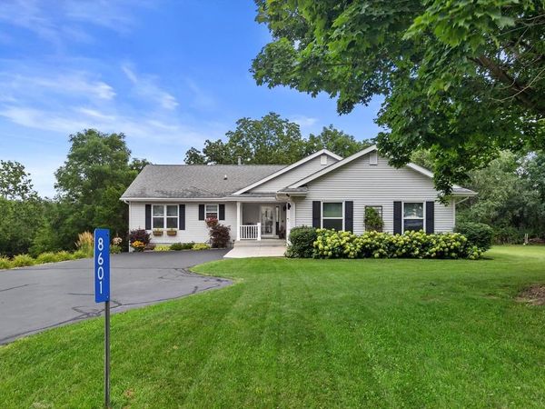 8601 221st AVENUE, Salem, WI 53168