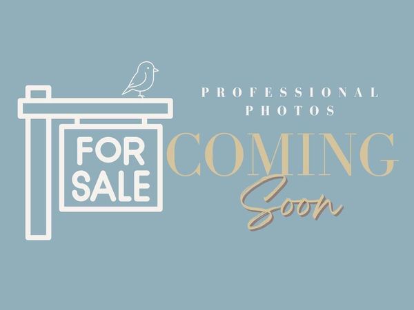 7586 Francis COURT E, Franklin, WI 53132